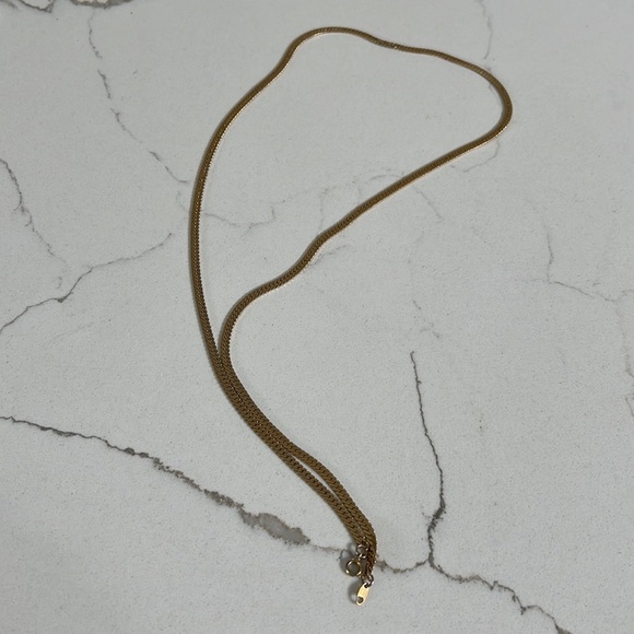 Trifari approx 18” herringbone chain - Picture 5 of 5